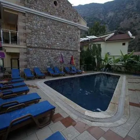 Hotel The Kumsal 3*